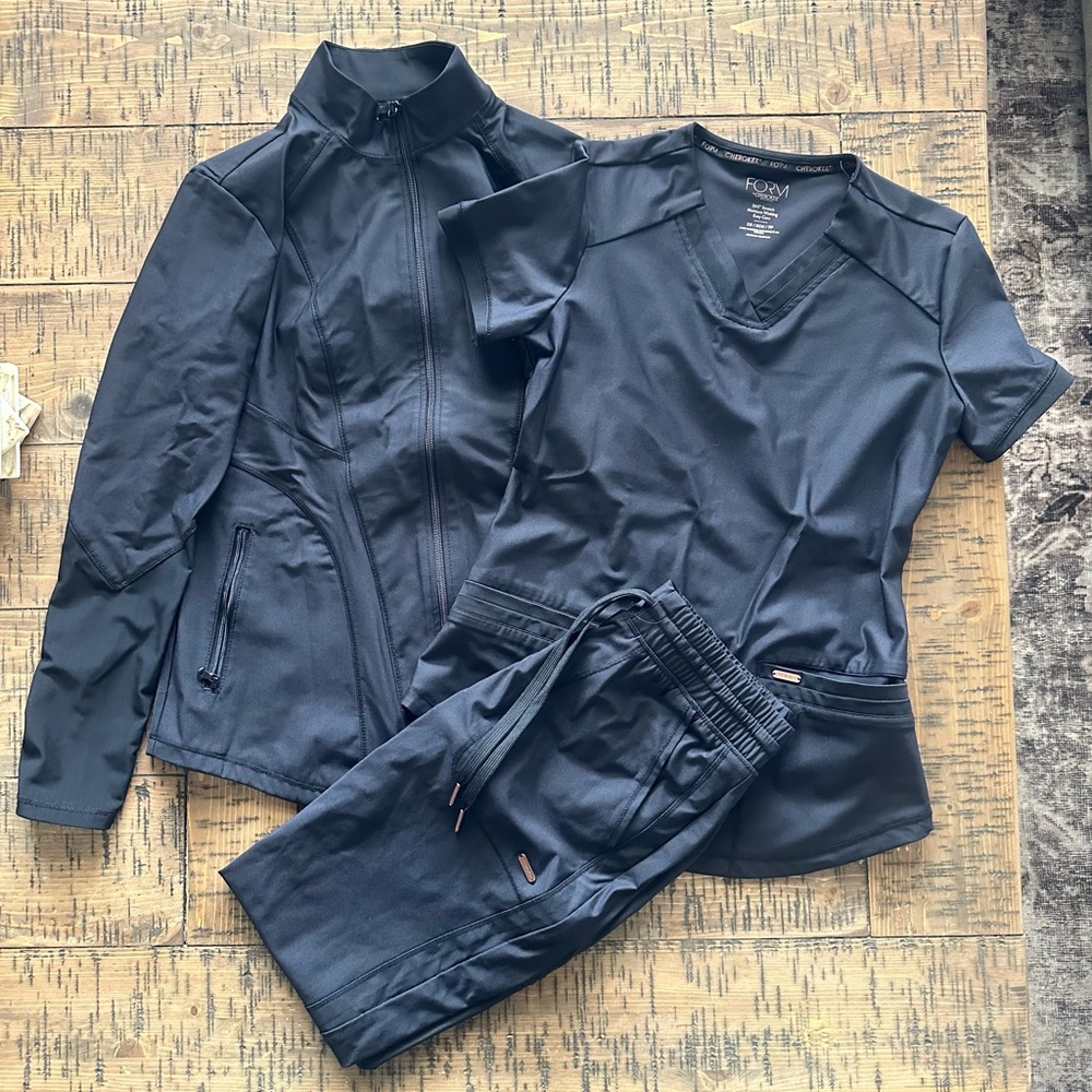 NEW Form by Cherokee Uniform Scrubs Set of 3 Pieces